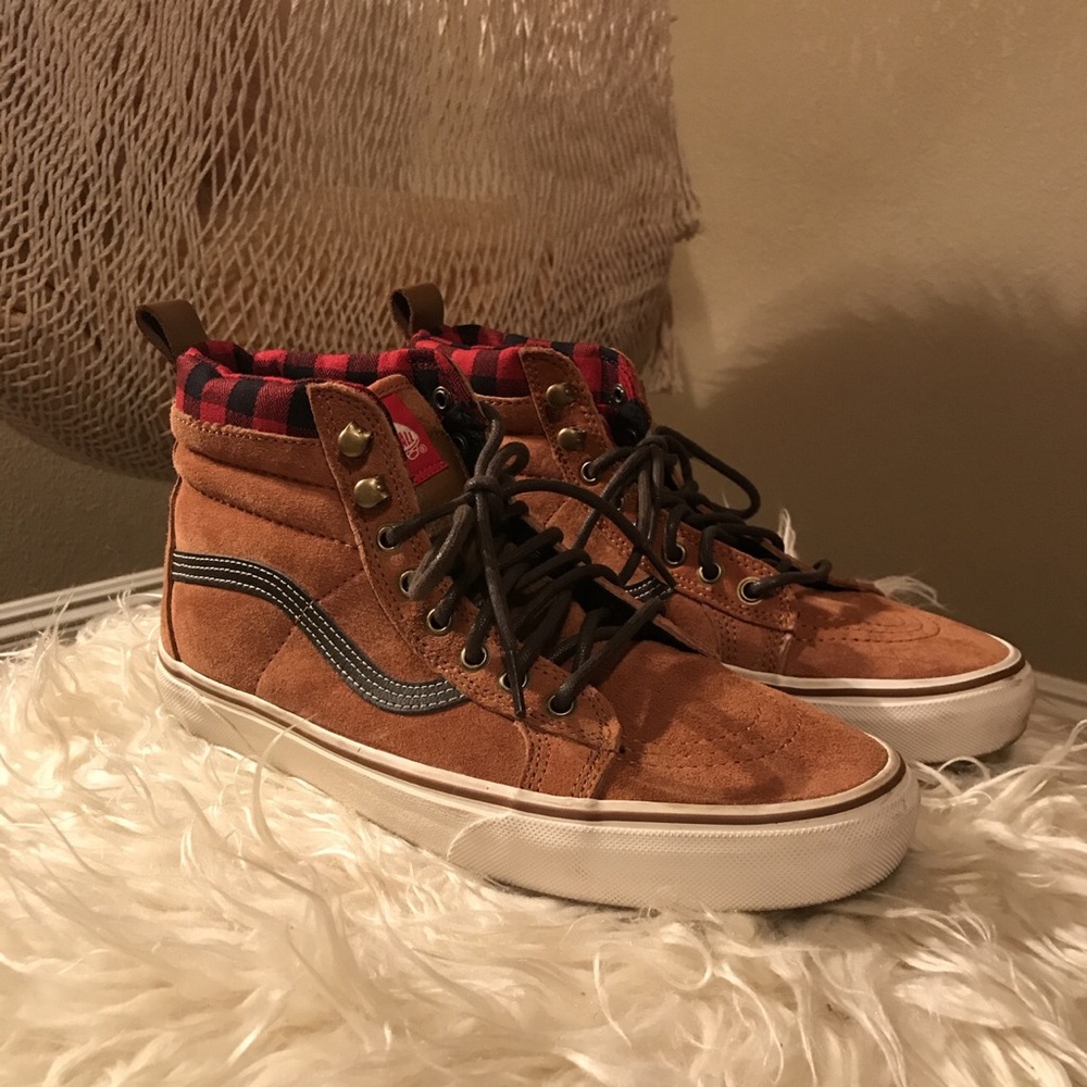 women’s high top vans